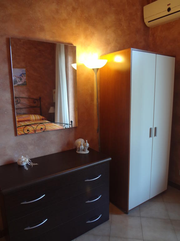 B&B Casa Di Mari Aci SantʼAntonio Værelse billede